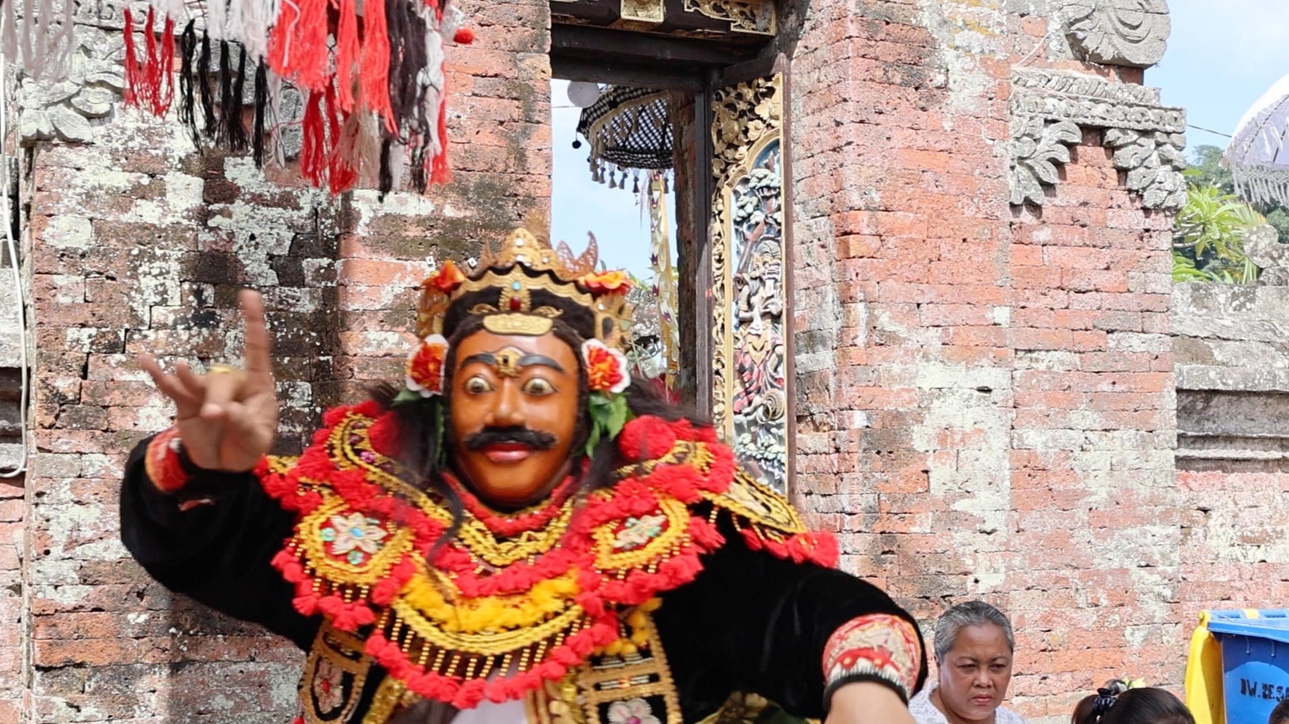 Topang Dancer Pura Dalem Klungah